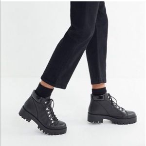 Uo Allie hiker boots